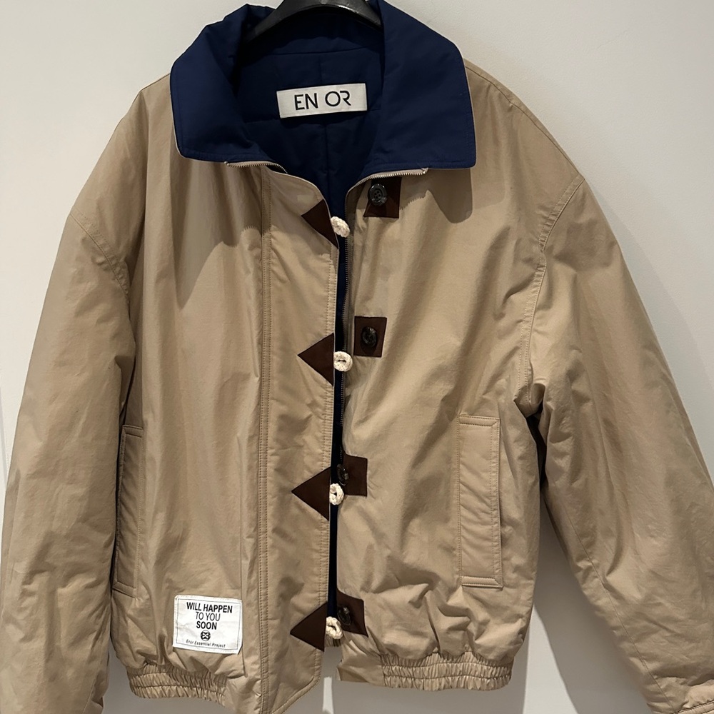 NWOT- EN OR Reversible Beige and Navy Jacket - Picture 6 of 8